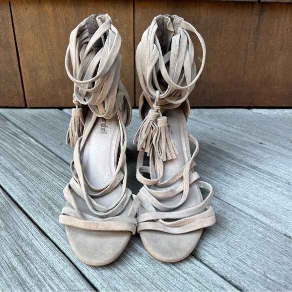 Jeffrey Campbell Despina Gray Taupe Suede Strappy Tassel Block Heels Size 6 - Picture 2 of 16